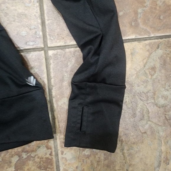 NWT Forever 21 Black Long Sleeve Running Shirt with Hood Size Small - Picture 3 of 6